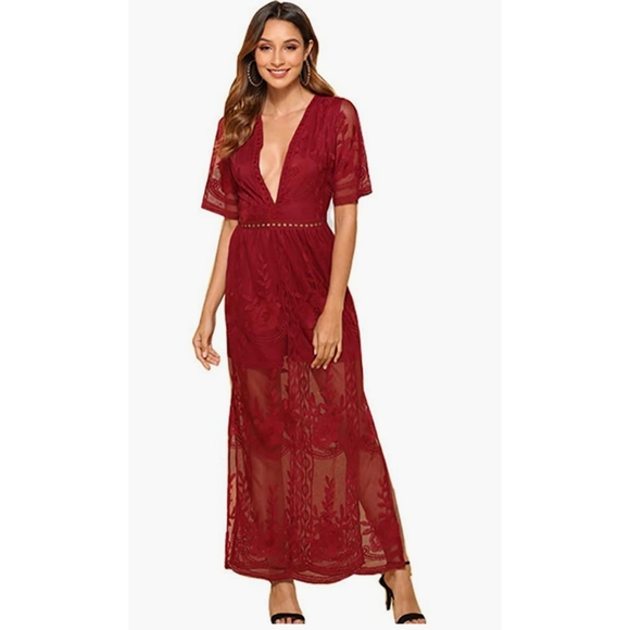 Low V neck lace romper - Picture 1 of 2